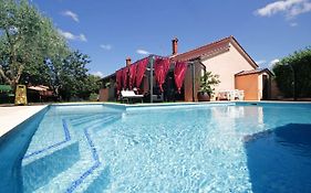 Apartments Mirna